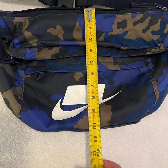 Nike Sportswear tech hip pack waist fanny pack bum bag camo print - Picture 9 of 10